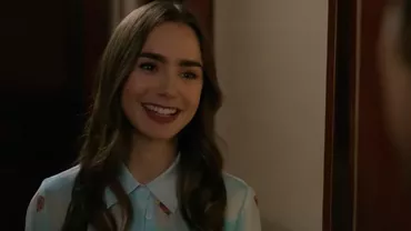 Lily Collins din Emily in Paris, jefuită de o româncă în Los Angeles. A rămas fără carduri şi bijuterii în valoare de peste 100.000 de dolari