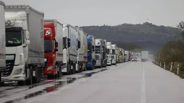 Transportatorii slovaci au amenințat că vor bloca principala trecere a frontierei cu Ucraina / Cer limitarea concurenței