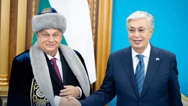 Viktor Orban, comparat cu Nicolae Ceaușescu, după ce a purtat o șubă tradițională în Kazahstan