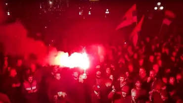 Serbia: Mii de persoane au cerut anularea recentelor alegeri. Câteva zeci au încercat să intre în sediul Comisiei Electorale / Acuzații de cumpărare de voturi și falsificarea unor buletine de vot (VIDEO)