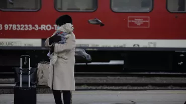 Traficul feroviar spre şi dinspre aeroport are întârzieri. Un automotor CFR Calători, defect