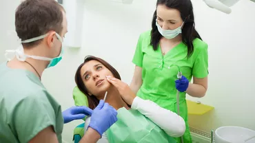 De ce trebuie să consulți de urgență un stomatolog în cazul unui abces dentar