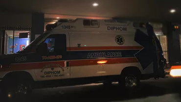 Un român din Italia a murit strivit de un buștean. Tânărul a lăsat în urmă o fetiță de doar câteva luni