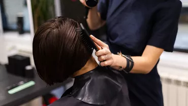 Sindromul accidentului vascular cerebral din salonul de înfrumusețare: cum se poate transforma un moment de relaxare într-o tragedie?