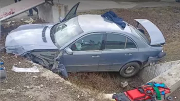 Accident mortal în Balș. Un student și-a pierdut viața după ce a intrat cu mașina într-un cap de pod