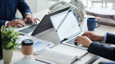 Angajații români pot să ceară concediul de odihnă rămas neefectuat anul trecut / Până când mai pot firmele să le acorde