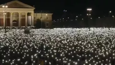 Zeci de mii de persoane au protestat la Budapesta împotriva guvernului Viktor Orban, în contextul scandalului care a revoltat Ungaria (VIDEO)