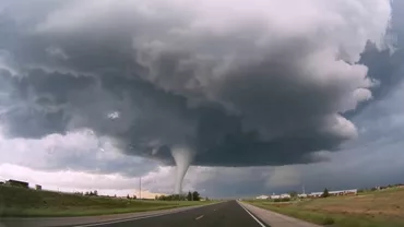 Cel puțin 3 persoane au murit și alte zeci au fost rănite în urma unor tornade, în SUA: „Vom verifica din nou”