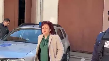 Managerul spitalului din Botoșani, adus la birou cu mascaţii / Percheziţii în dosarul angajărilor pe bani