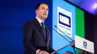 Alianța Dreapta Unită începe evenimentul de strângere de semnături pentru alegerile europarlamentare și locale