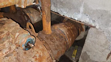 Mai multe blocuri din București, fără apă caldă în perioada 26 - 28 martie. Termoenergetica anunță lucrări la o magistrală veche de peste 60 de ani (FOTO)