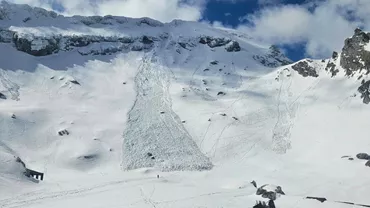 Avalanşă uriaşă în apropiere de Bâlea Lac: Un bărbat şi o femeie, îngropaţi sub nămeți