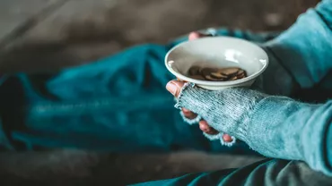 Cetățeni români au cerșit locuri de muncă și bani în două orașe din Germania. Cum au reacționat localnicii