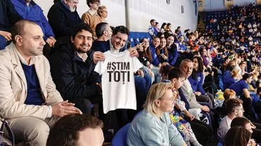 Nicușor Dan, ironie la adresa lui Piedone care și-a înscris candidatura la Primăria Capitalei purtând un tricou cu mesajul „Şi eu sunt Interlop!”: „Știm toți!”