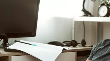 Descoperire șocantă în Italia. Un copil român a fost găsit mort lângă calculator de fratele său mai mic