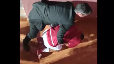 Momente de coșmar pentru Novak Djokovic, la turneul de la Roma! S-a prăbușit la pământ, după ce a fost lovit cu o sticlă în cap