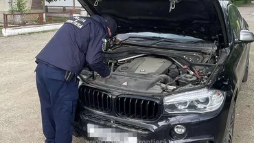 Ce au descoperit polițiștii din Iași după ce au oprit un bărbat, în trafic, care își cumpărase un BMW X6, în rate, din Marea Britanie. Individul și-a dat seama după aceea unde a greșit, de fapt (FOTO)