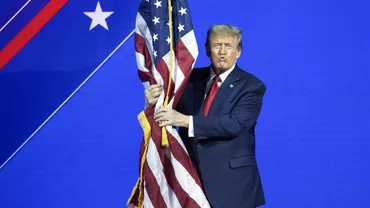 Trump le-a cerut votul creștinilor americani spunând: „Dumnezeu m-a salvat cu un scop”