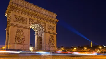 Extrema dreaptă conduce în intenţiile de vot pentru alegerile anticipate din Franța