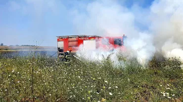 Incendiu de vegetație în Giurgiu. 100 de hectare de miriște de grâu au ars