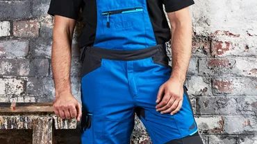 Pantalonii de lucru cu pieptar - funcționalitate, protecție și durabilitate pentru lucrătorul modern