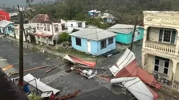Uraganul Beryl a ajuns în Jamaica, după ce a lăsat în urma sa un peisaj apocaliptic în Grenada