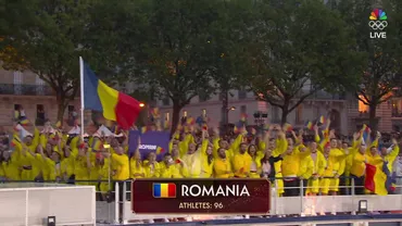 Momentul României la ceremonia de deschidere a Jocurilor Olimpice. Tricolorii au defilat pe Sena (VIDEO)