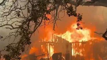 Aproape 30.000 de persoane au fost evacuate din cauza incendiilor din California. Meteorologii anunță 47 de grade