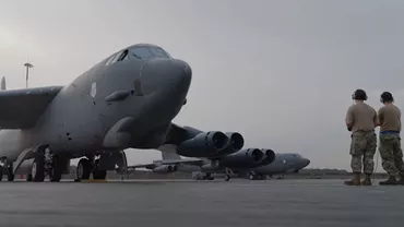 Imagini în premieră cu bombardierele strategice americane, dislocate în România (VIDEO)