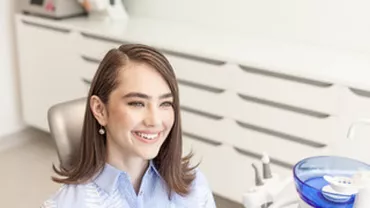 DENT ESTET: Cum obții un zâmbet natural cu ajutorul esteticii dentare digitale