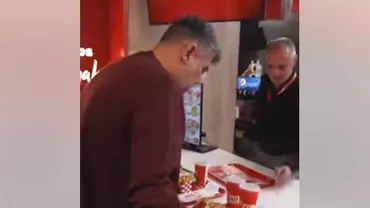 Marcel Ciolacu s-a dus la brandul românesc care se bate cu McDonald's și KFC (VIDEO)