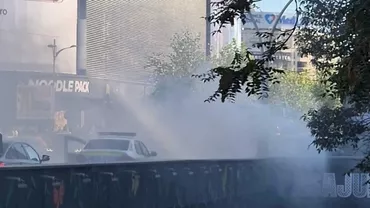 Incendiu în centrul Capitalei. Un autoturism a luat foc în apropiere de Pasajul Unirii. Echipele de salvare au intervenit de urgență