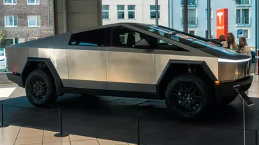 Un cybertruck Tesla a explodat în fața hotelului Trump. Incidentul, tratat ca un posibil act de terorism. Bilanțul victimelor (VIDEO)