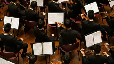 Premieră mondială: MAiRA Pro S, dirijorul robot cu trei brațe și-a făcut debutul la un concert simfonic de la Dresda