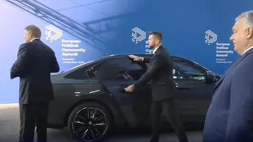 Klaus Iohannis i-a întors spatele lui Viktor Orban, la Budapesta. Reacția premierului ungar (VIDEO)