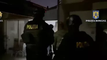 Operaţiunea „Ghost Gun”. Peste 130 de percheziţii la o grupare condusă de un turc care vindea arme unor clanuri (VIDEO)