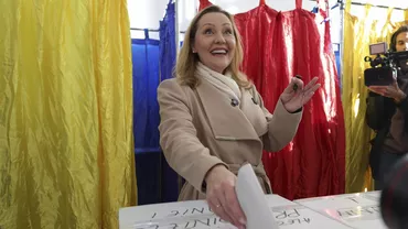 Sondaj: Elena Lasconi ar obține 31% în turul doi al prezidențialelor, în timp ce Călin Georgescu doar 15% / Număr mare al indecișilor