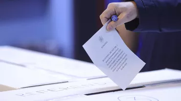 Incident la o secție de vot din Brașov. Președintelui unei secții i-a căzut un dulap în cap