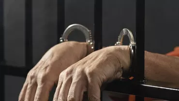 Deținută: „Poate că această viață este cea mai stabilă pentru mine”. Țara în care bătrânii preferă închisoarea, în locul singurătății