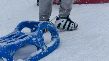 Avertisment Salvamont Brașov: „Gheața nu ține cont de brand” – Pericolele echipamentului neadecvat pe pârtie