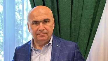 Ilie Bolojan, huiduit pe holuri după ce a anunțat reducerea personalului. „Sunt oameni care nici măcar nu vin la muncă”