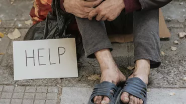 Povestea celui mai bogat cerșetor din lume. Ce avere uriașă are bărbatul care iese în continuare pe stradă, ca să primească pomană