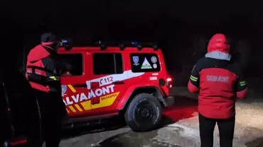 Doi turiști blocați în Munții Rodnei au fost evacuați de salvamonștii. În ce stare se află acum bărbații
