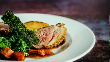 Cea mai elaborată și macabră rețetă din Franța revine în meniurile restaurantelor