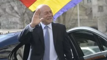 Băsescu îl trimite pe Ciolacu la odihnă: „România nu este în situația să poată suporta un premier care își pierde controlul” (VIDEO)