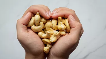 Care este alimentul numit „aurul tinereții” și ce beneficii aduce pentru piele, sănătatea inimii și controlul greutății