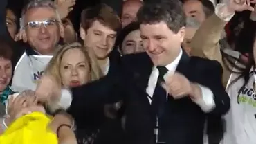 Nicușor Dan, baie de mulțime și discurs de învingător în alegerile prezidențiale: Să continuăm să credem în România, și de mâine, la muncă!