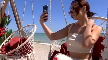 Decorurile de poveste de pe Plaja Tuzla atrag turiștii ca un magnet. Care sunt prețurile