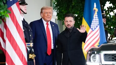 Cât costă sacoul purtat de Zelenski la întâlnirea cu Trump de la Washington. Liderul de la Casa Albă a apreciat alegerea președintelui ucrainean
