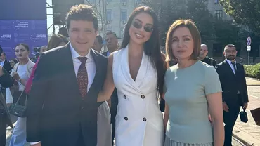 Ispita Cristina Scarlevschi, pusă la zid după ce s-a fotografiat cu Nicușor Dan și Maia Sandu. „Mândră să pot trăi astfel de momente”